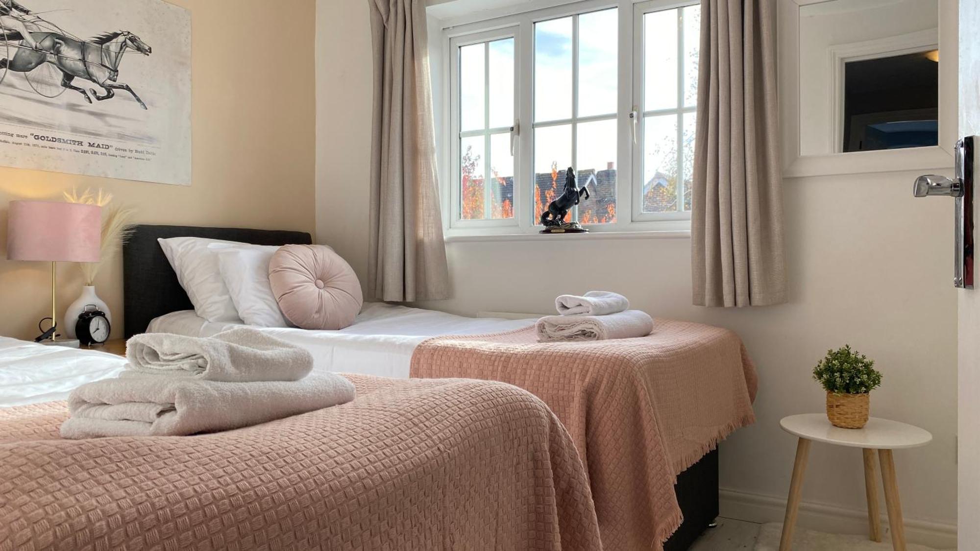 Chichester Retreat House With Free Parking Kültér fotó